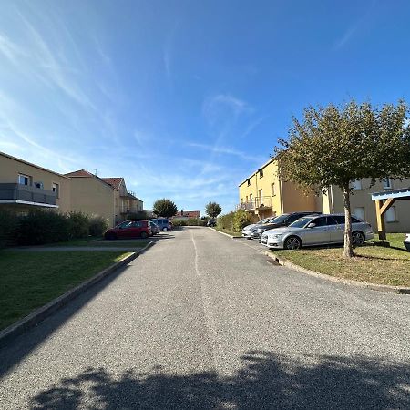 L'Evasion Verte - Parking Prive Langres Exterior foto